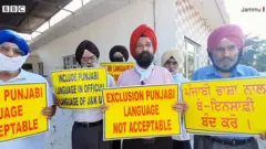 ਜੰਮੂ-ਕਸ਼ਮੀਰ ਦੇ ਅਧਿਕਾਰਤ ਭਾਸ਼ਾ ਬਿੱਲ ‘ਚ ਪੰਜਾਬੀ ਨੂੰ ਸ਼ਾਮਲ ਨਾ ਕਰਨ ‘ਤੇ ਨਾਰਾਜ਼ਗੀ