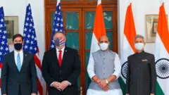 (kutoka kushoto) Waziri wa ulinzi wa Marekani, Mark Esper na Waziri wa mambo ya nje wa Marekani Mike Pompeo walikutana na waziri wa ulinzi wa India Rajnath Singh na waziri wa mambo ya nje S Jaishankar
