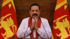 අග්‍රාමාත්‍ය මහින්ද රාජපක්ෂ