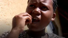 Brenda comendo bumba