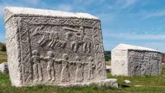 Stećci sada pomažu mlađim Bosancima da se ponovo povežu sa prošlošću