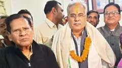 भूपेश बघेल और उनके पिता नंद कुमार बघेल