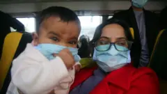 চীনের উহান শহরে আটকে পড়া বাংলাদেশিদের মধ্যে ৩১৬ জনকে ফিরিয়ে আনা হয়েছে বিশেষ বিমানে।