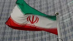 جمهوری اسلامی ایران تاکنون در چند مرحله تهدید به خروج از پیمان منع گسترش سلاح های اتمی کرده اما هرگز گامی جدی در این زمینه برنداشته است.