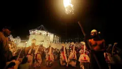 ''දේවාලයකට වියදම ලක්ෂ 150ක් 200ක් වෙයි. මාළිගාවට ඊට වැඩිවෙයි.''