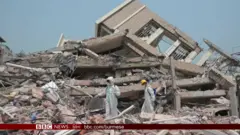 ငလျင်သင့်ဒေသတွေဆီ ကူညီရေး ခက်ခဲနေဆဲ