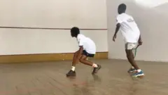 Awọn ọmọde to n gba ere idaraya Squash