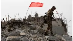 مبنى مدمر في منطقة دونباس