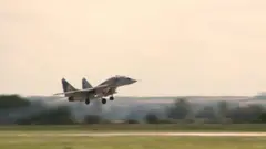 Zašto niko ne šalje borbene avione Ukrajini