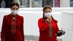 түркмөн кыздар