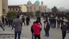 Бугун Тожикистон масжидларида жума намози ӯқилди