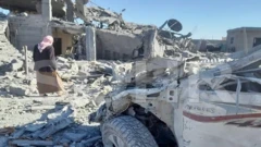 مبنى مدمر