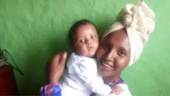 Almaz Derese et son bébé