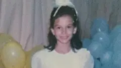 Simone durante a infância