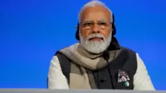 नरेंद्र मोदी
