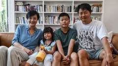 中國女作家毛利一家四口