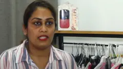 મહિલા