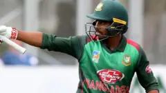 ক্রিকেট, বাংলাদেশ, মোসাদ্দেক