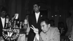 चिनियाँ प्रधानमन्त्री चाउ एनलाई
