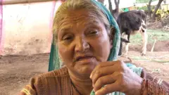 दुष्काळग्रस्त महिला