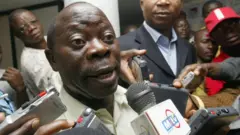 APC National Chairman Adams Oshiomhole dey tok to tori pipo
