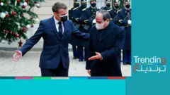 ماكرون يستقبل السيسي عند قصر الإليزيه