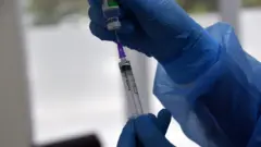 Смерть військової за дві доби після вакцинації. Що відомо