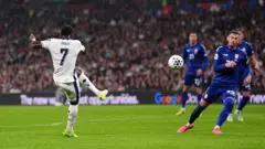 srbija - engleska, engleska srbija, kvalifikacije za svetsko prvenstvo, saka daje gol protiv Srbije