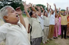 சிரிப்பு தெரபி
