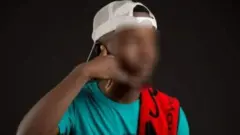 Captain Walz ti kọ́kọ́ bọ́ra sí hòhò l'àdúgbò kí o tó lọ lu Lẹ́ksọrà ní ọja kejì- Baba Captain Walz