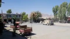 افغان ځواکونو ولسوالۍ ته څېرمه پوځکوټ ته شاتګ کړی دی.