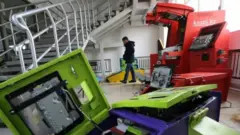 Разбитые автоматы