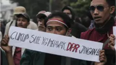 hukum