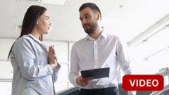 காணொளி: பழைய கார்களை வாங்கும்போது செய்யக் கூடாத தவறுகள்