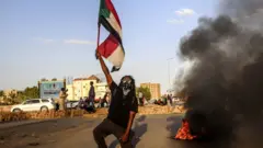 محتج سوداني.