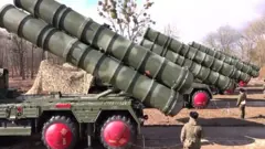 Moonyesho ya mfumo wa ulinzi wa makombora ya masafa - S-400 missile