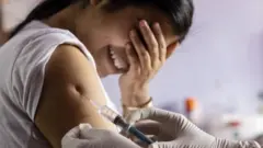 लस