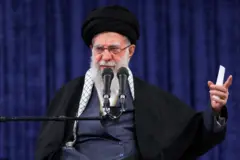علی خامنه ای