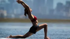 सूर्य नमस्कार