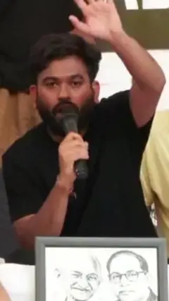 भूख हड़ताल पर बैठे अभिजीत दीपके