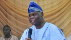 Lekan Arẹ
