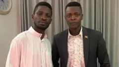 Bobi Wine na Jose Chameleone ubwo bahuraga kuri iki cyumweru