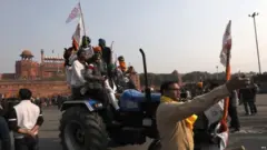 ਲਾਲ ਕਿਲੇ ਉੱਤੇ ਕਿਸਾਨ