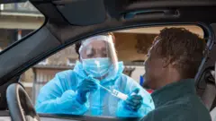 مركز لفحوص كورونا جنوبي انجلترا