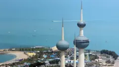 رجاء خاص من أب كويتي فقد 8 من أبنائه في حريق