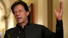इमरान खान