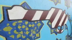 دیوار سفارت آمریکا در تهران