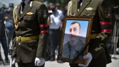 hayatını kaybeden azeri askerin fotoğrafı