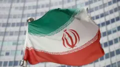 سخنگوی وزارت خارجه ایران گفته است "اگر در مورد دو سه موضوع باقیمانده تعهد طرف مقابل را ببینیم وارد فاز نهایی شدن خواهیم شد"