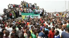 Ẹ jòkó sílé yín, rárá ẹ̀tọ́ wa ni láti wọ́de- Olọ̀pàá àti ará ìlú